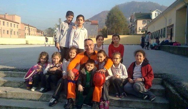 Düzce Kaynaşlı ilk Öğretim Okulunda Deprem Eğitimleri Verildi