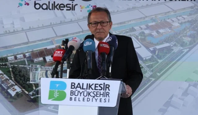 Büyük Şehir Belediye Başkanımız Sayın Edip Uğur Merkezimizi Ziyaret Etti.