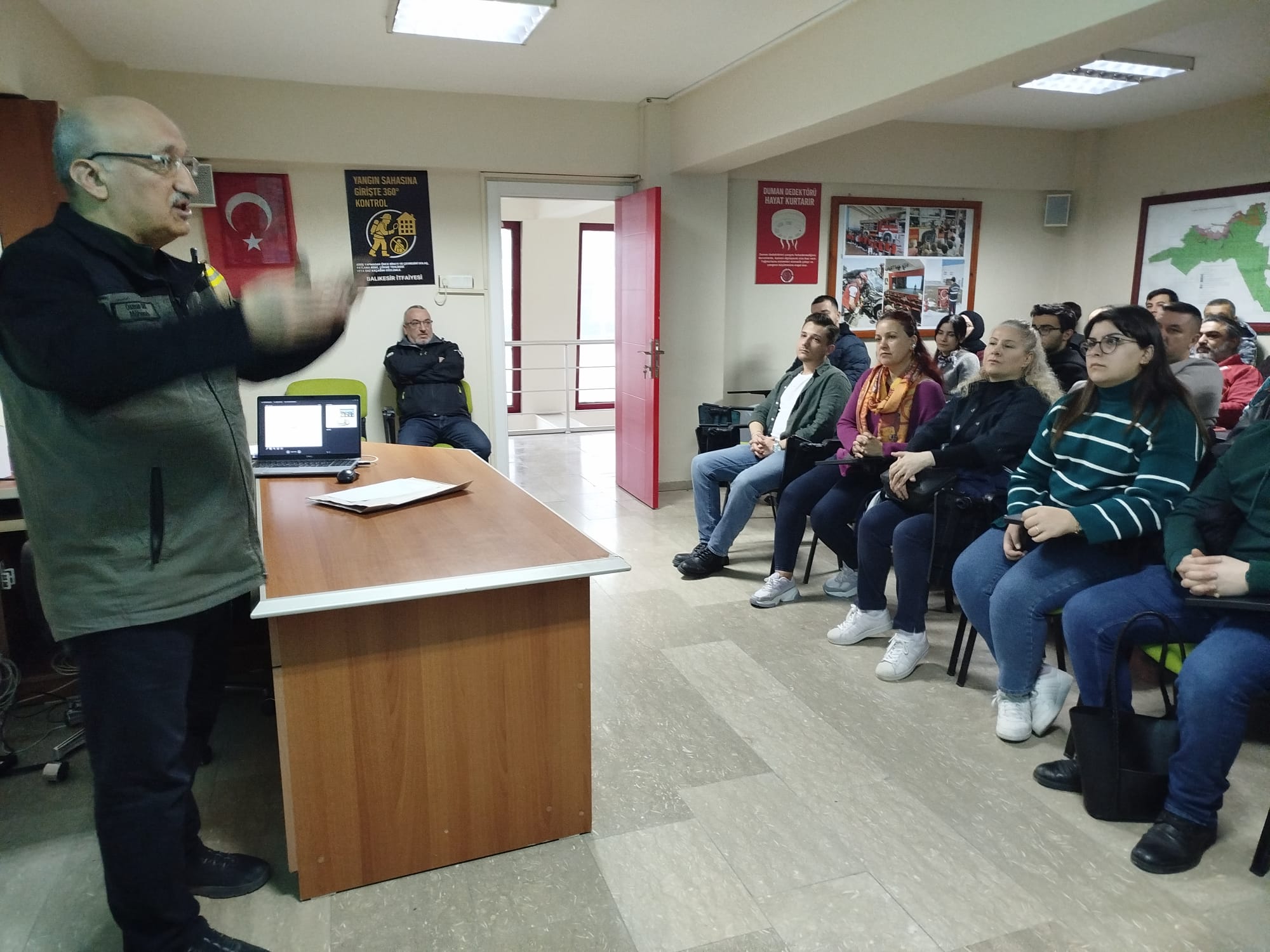 911 ARAMA KURTARMA DERNEĞİ OLARAK YENİ DÖNEM ORMAN YANGIN EĞİTİMLERİ ALINDI..